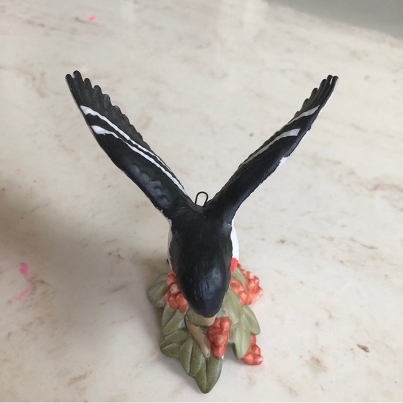 Handcrafted Christmas Ornament GROSBEAK - Picture 12 of 13